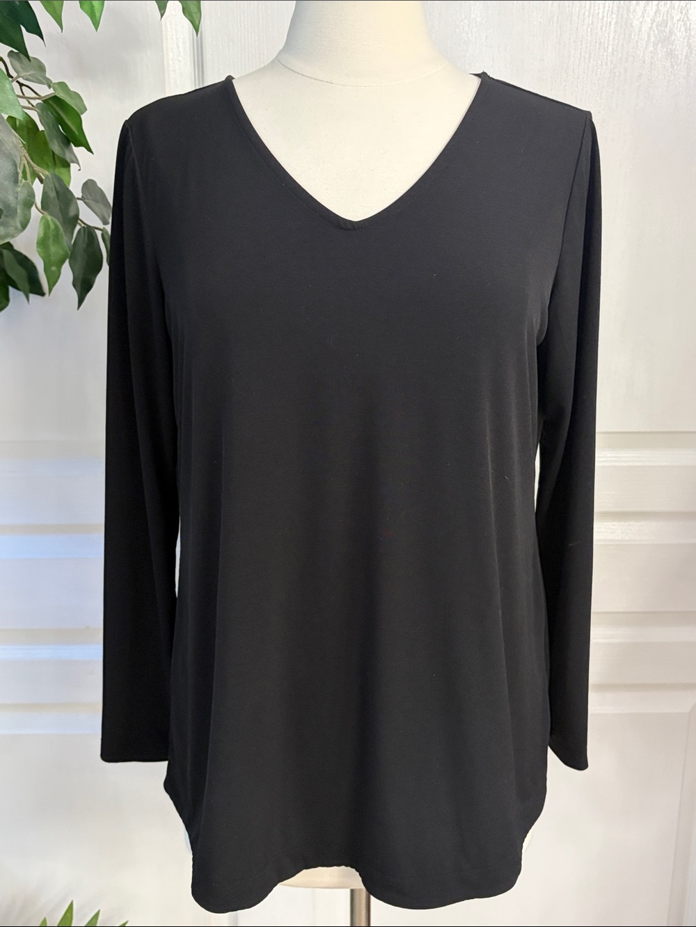 Susan Graver Modern Essentials Regular Liquid Knit Tunic ~ Black